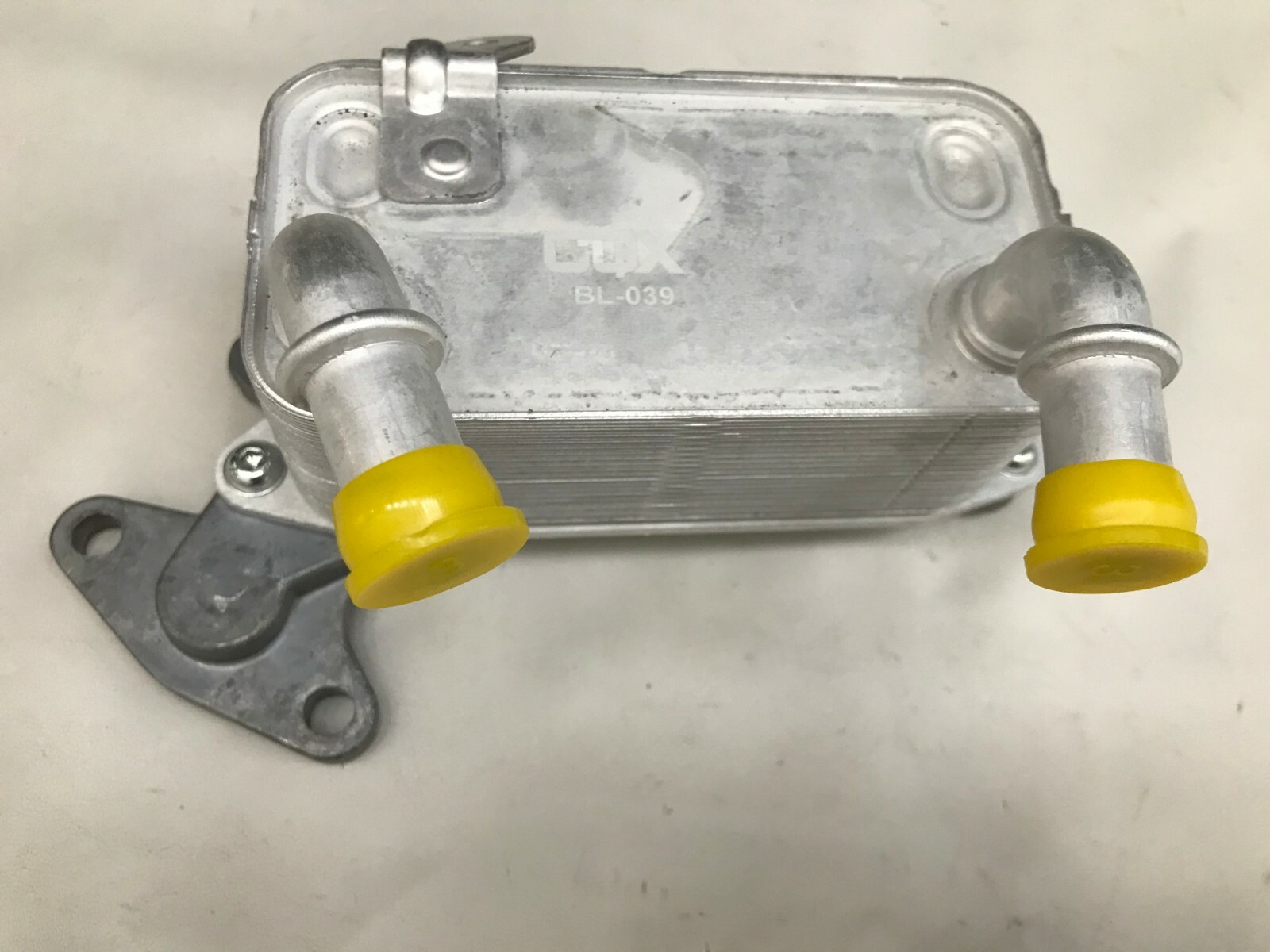 Refroidisseur d'huile de boite auto 3C0317037A pour Skoda Octavia et Passat