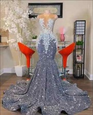 Glitter Silver Prom Dress Luxury Sheer Neck Sequin Party Gown Evening Gowns Robe