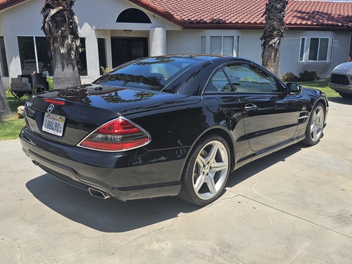 2009 Mercedes-Benz SL-Class 550 - Picture 3 of 40