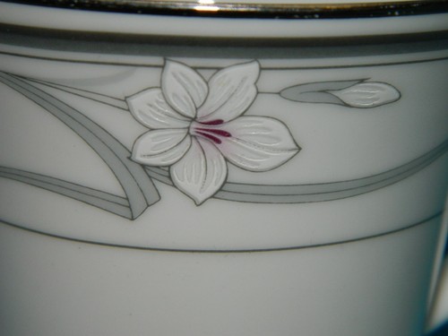 LEGENDARY  by NORITAKE  NEW DESTINY #3687  lOT OF 2 CUPS  - Picture 11 of 12