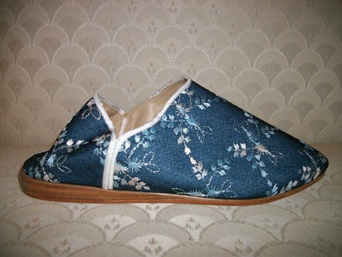 Capezio Dance Slide 5 M or 6 M Blue Red Slipper BRS170 New In Box! - Picture 2 of 2