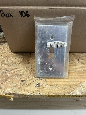 Eaton Stainless Steel 1-Gang Toggle Switch Wall Plate Cover Switchplate 93071