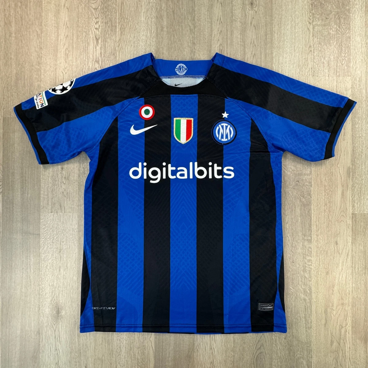 Preços baixos em Inter de Milão Masculino International Club fã de