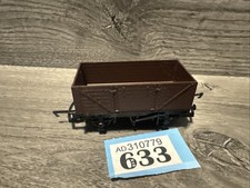 Hornby R1157 OO Gauge Unprinted Brown 7 Plank Wagon