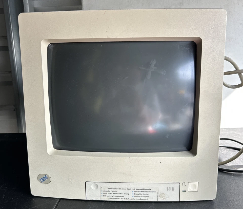 IBM MODEL 6324-001 14" COLOR BEIGE MONITOR  VGA BNC VINTAGE/NO WORK/NO CABLE - Image 2 of 4