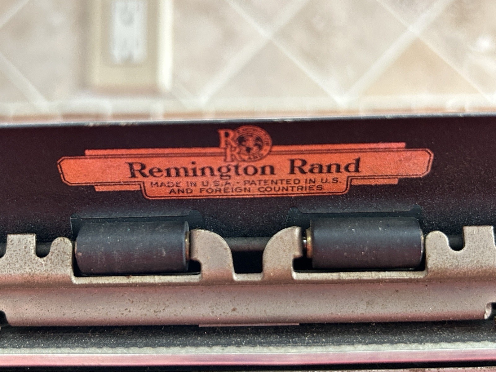 Vintage Remington Rand Remette Manual Portable Typewriter w/Case Works Great!