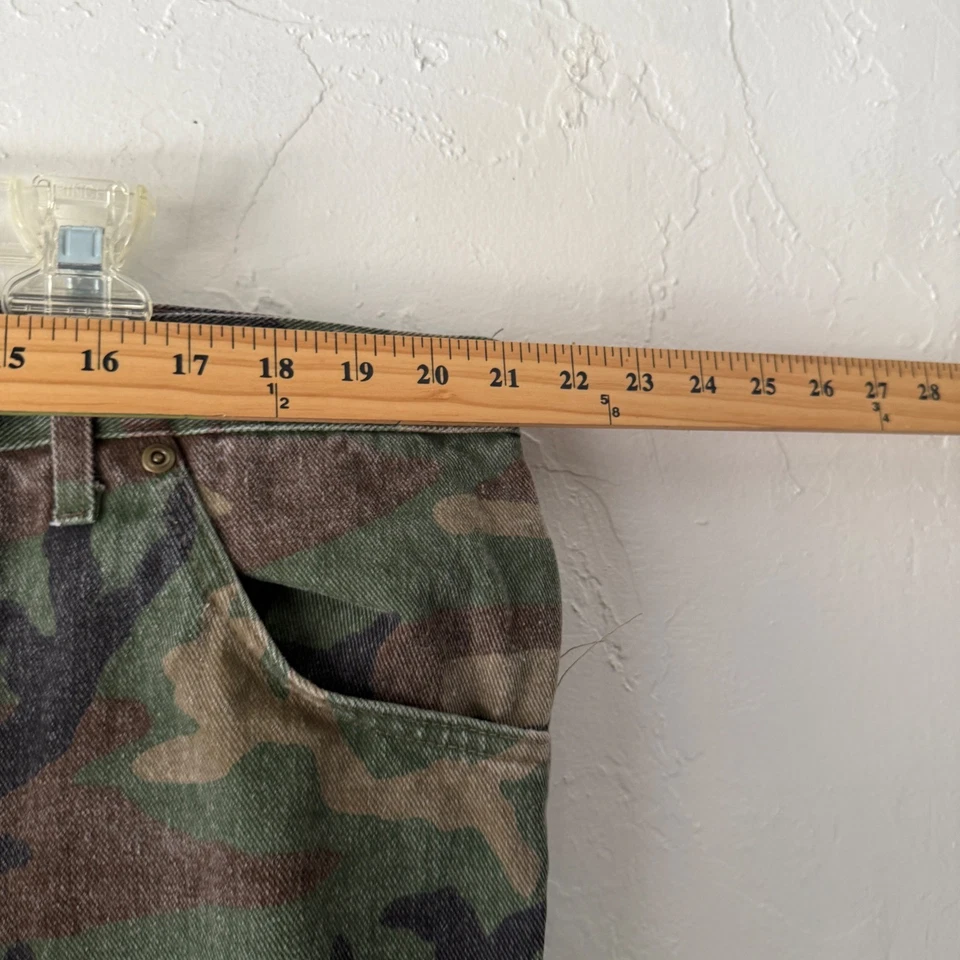 Cabelas Vintage Camo Jeans Mens Size 44 Made in USA Quality Denim Cotton Hunting - Image 4 of 4