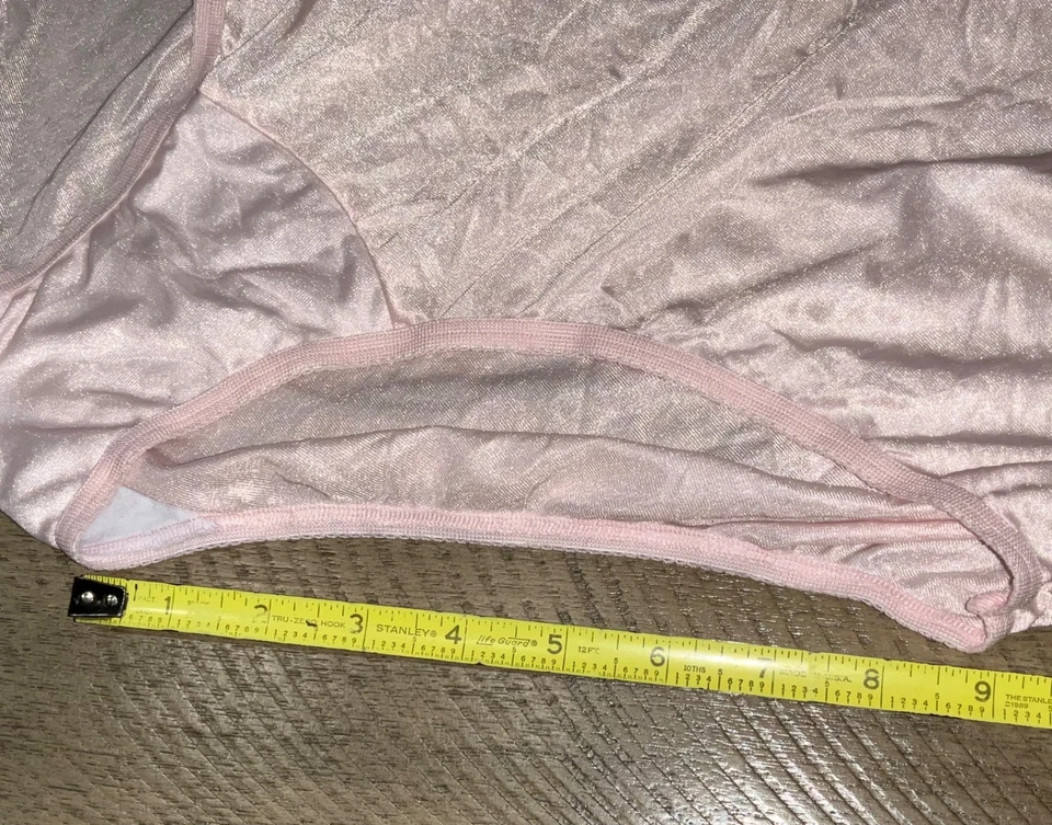 2 PARES DE CALZONCILLOS DE NYLON SEDOSO VANITY FAIR DE COLECCIÓN talla 9/2XL ROSA CLARO Foto 3 de 4