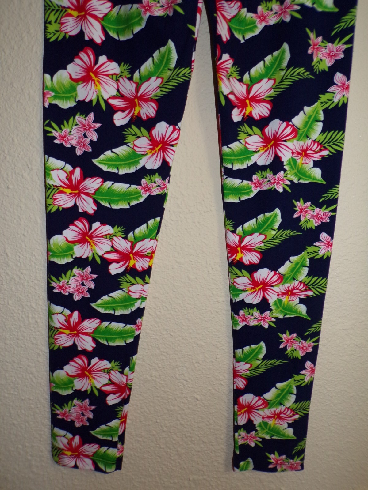 WIN WIN Super Soft Multi-Color Pull-On Legging - … - image 6