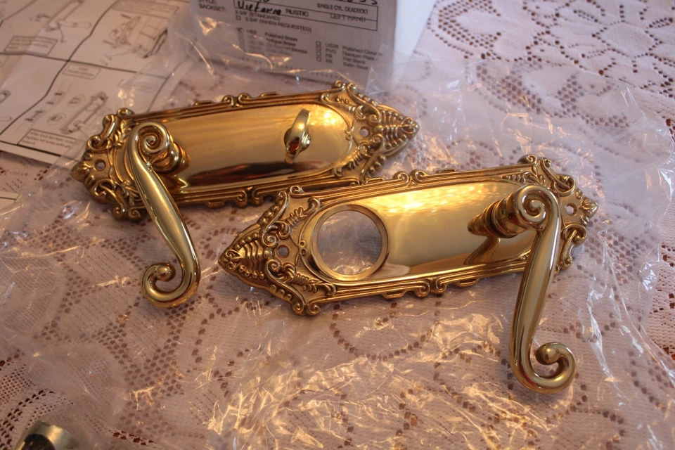 Perilla de puerta de entrada victoriana de latón pulido Emtek Hardware 8090 nueva en caja Foto 2 de 4