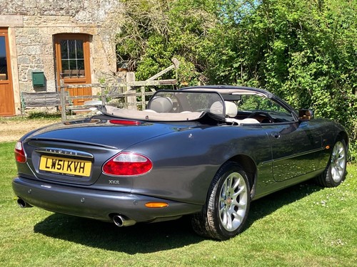 2002 Jaguar XKR 4.0 Supercharged 2dr Auto Convertible Petrol Automatic - Picture 15 of 20