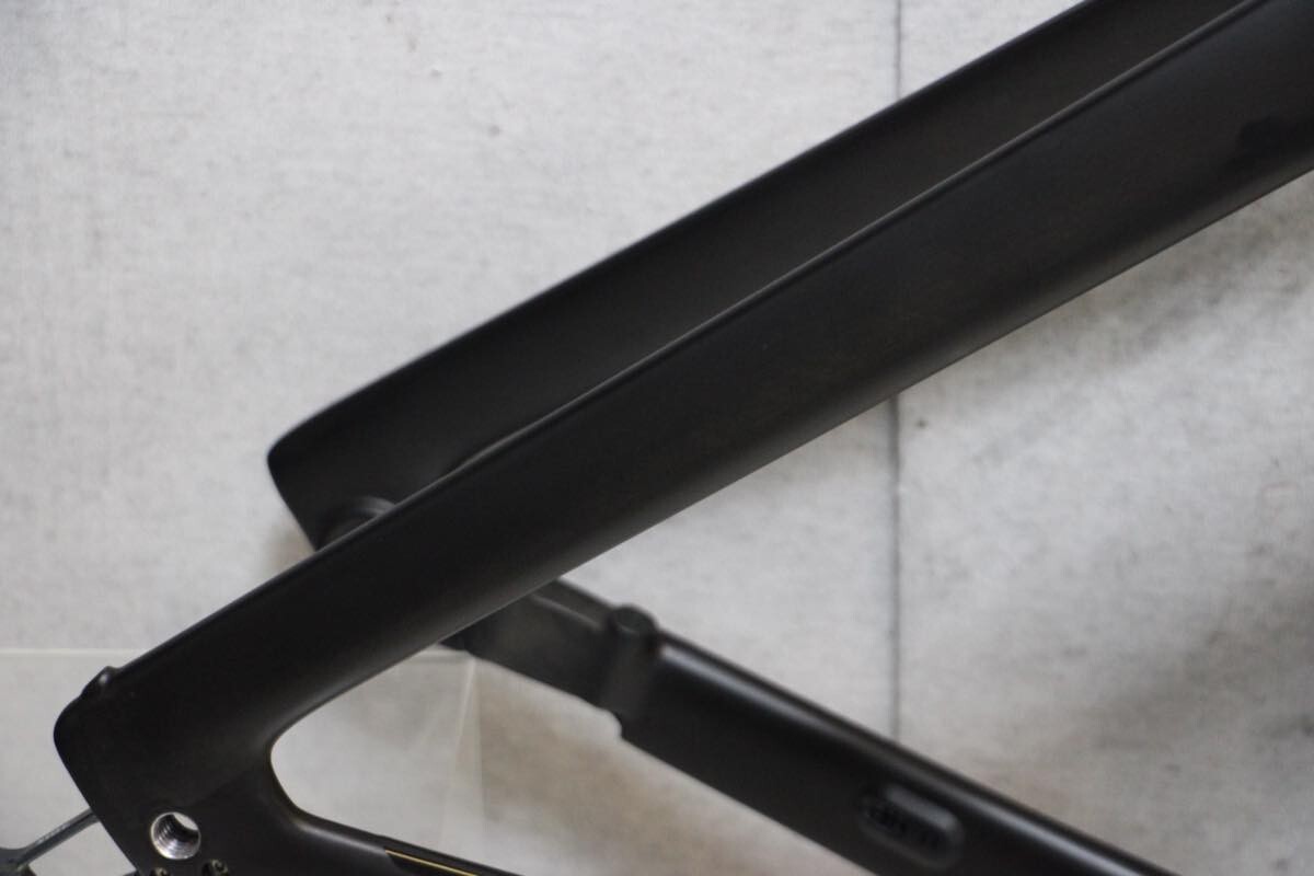 TREK MADONE SLR Gen 7 Carbon Frame 52 (2024) with Handlebar TREK MADONE SLR Gen 7 Carbon Frame 52 (2024) with Handlebar