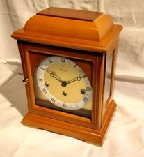 Warmink/Kieninger, edle Tischuhr mit Westminsterschlag