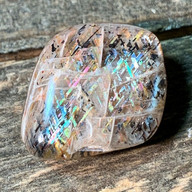 VERY RARE BEAUTIFUL FULL SPECTRUM RAINBOW LATTICE SUNSTONE POLISHED