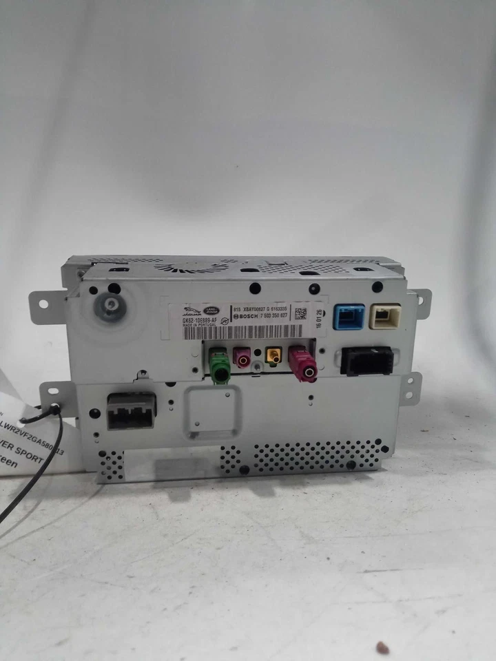 Pantalla de infoentretenimiento central delantera usada se adapta a: Land Rover Range Rover Sport D 2016 Foto 2 de 4