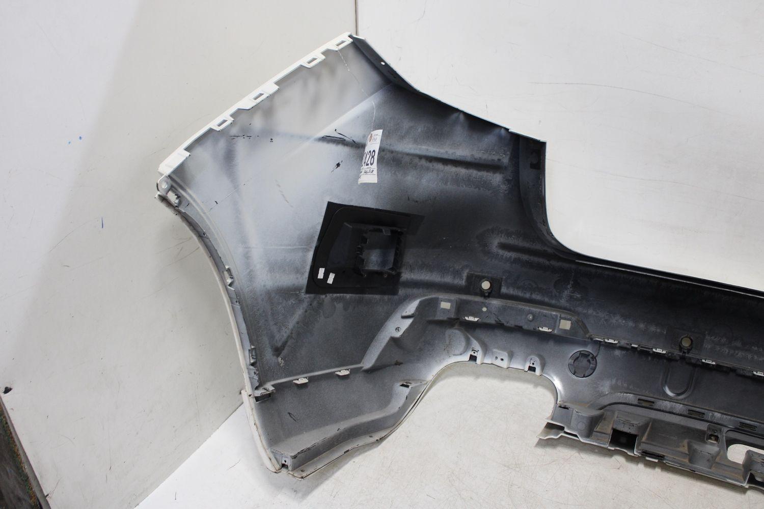 Rear Bumper Assembly MASERATI LEVANTE 18