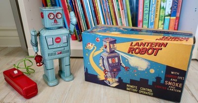Vintage Laterne Roboter. Linemar Style Blechroboter. Fernbedienung.