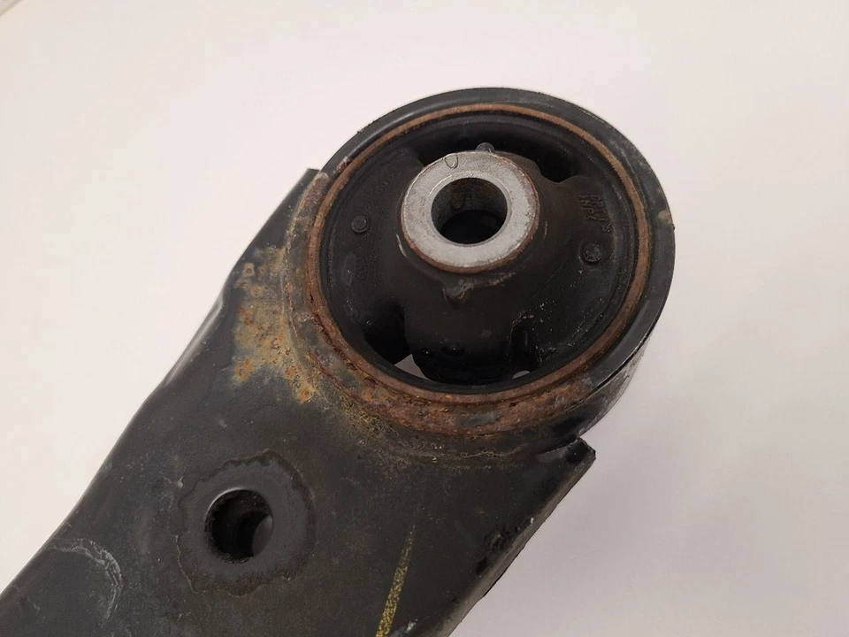 14-15 HYUNDAI TUCSON Driver Left Lower Control Arm Front LH 545012S600 - Image 2 of 4