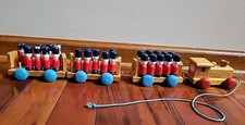 Vtg Wooden Pull Train Counting Toy 25 Soldiers Math Educational Learning READ