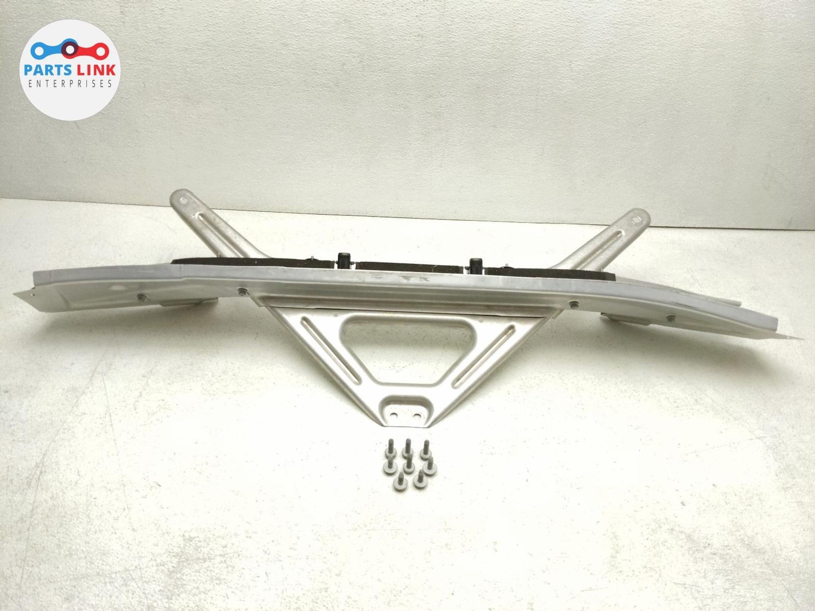 Bentley Bentayga 2016-2020 FRONT+LEFT Strut tower brace