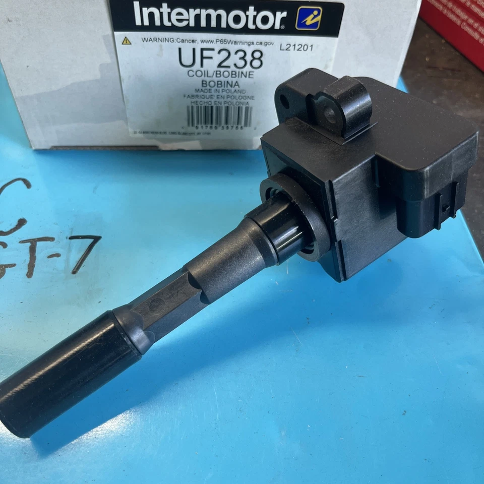Standard Motor Products UF-238 Ignition Coil For 95-05 Acura NSX RL TL - Image 2 of 4