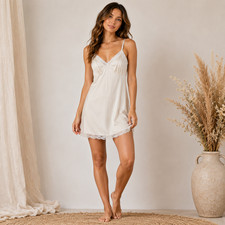 Vanity Fair Babydoll Slip Nightgown Nylon Irovy Vintage Sz 38 Medium Romantic