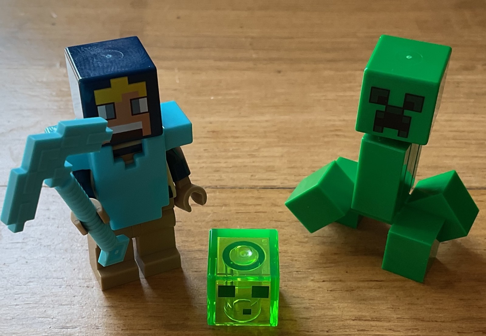 LEGO SET MINECRAFT POLYBAG FOIL FIGURINE 662508 DIAMOND HERO + CREEPER + SLIME foto 2