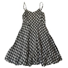 Old Navy Women Dress Size S Black Floral Fit & Flare Sleeveless Knee Length