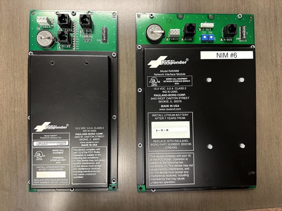 LOTE DE 7--Rauland Responder R4KNIM Módulo de interfaz de red Sistema de llamada de enfermera Foto 4 de 4