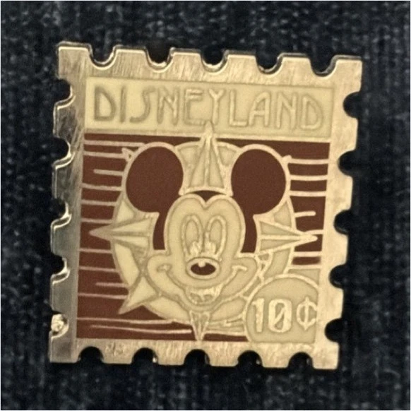 Disney Mickey Mouse Single Pin Hidden Mickey Disneyland Resort 2008 Franchise