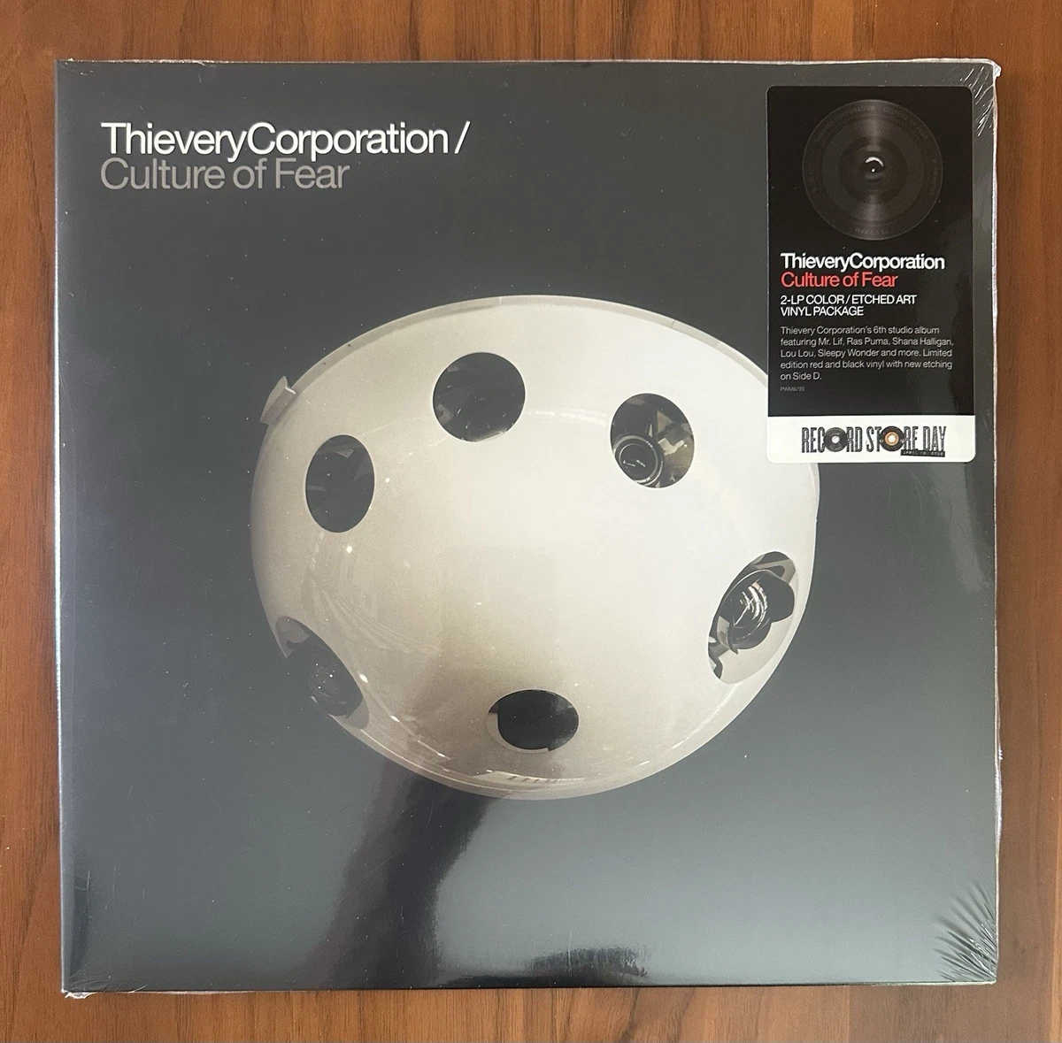 洋楽 Thievery Corporation 2LP Amazon.com: Thievery Corporation - It Takes A Thief: The Very Best