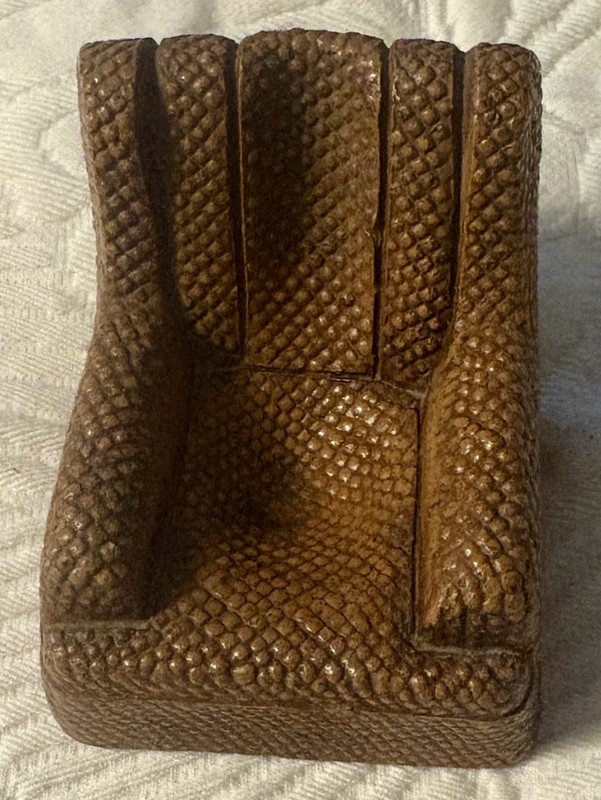 Vintage Syroco Single Couch Style Chair Figural Pipe Holder  3” x 3.35” x  3”