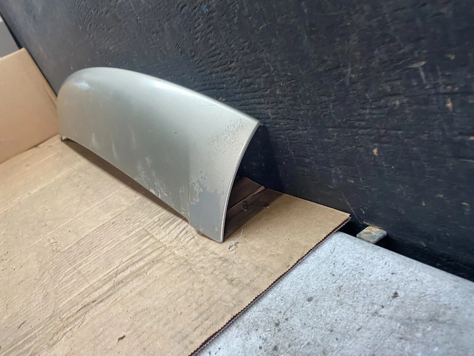 Alerón trasero Volkswagen Touareg 2004 a 2007 OEM O3140 OEM DG Foto 2 de 4