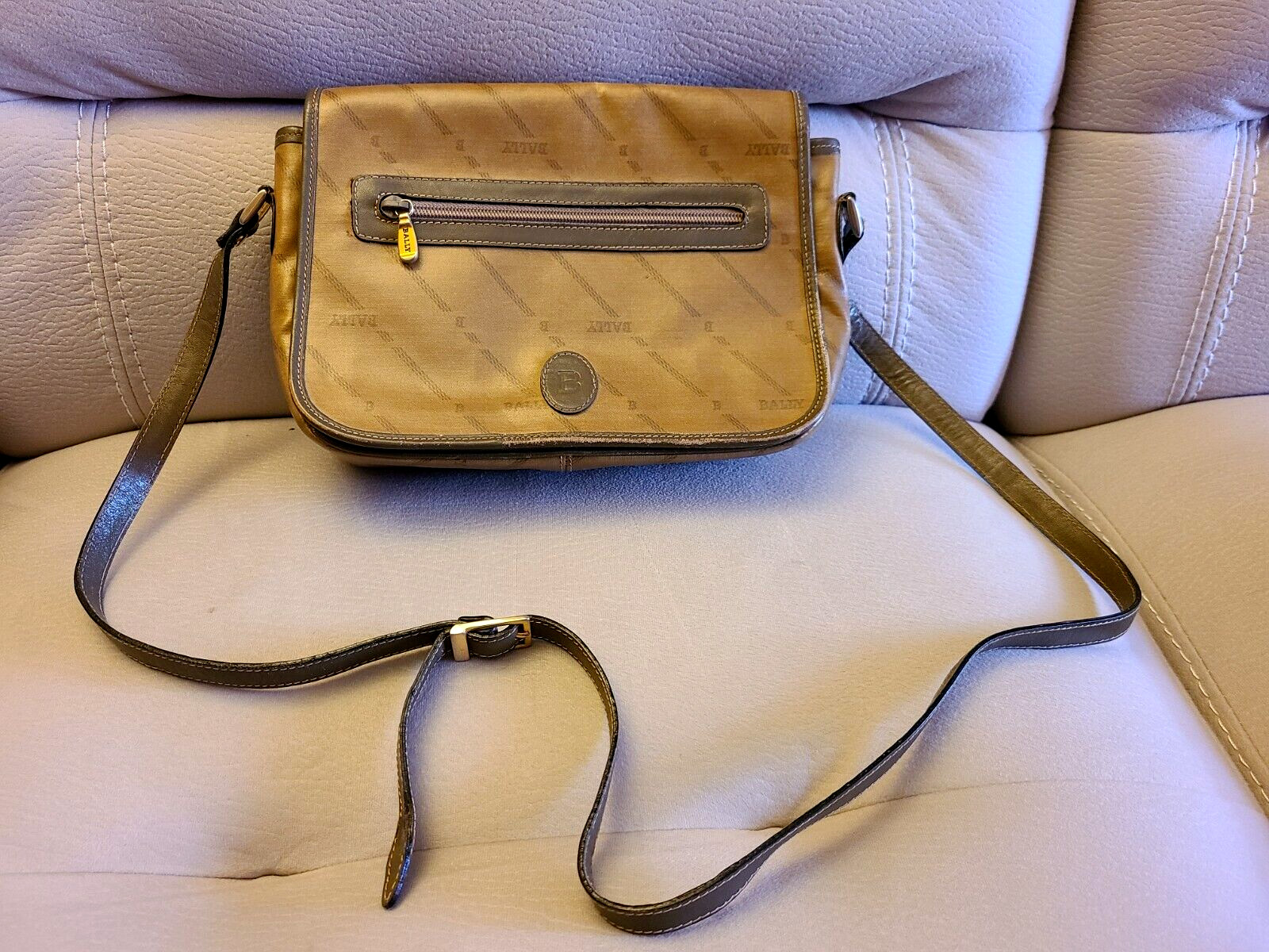 Vintage BALLY MONOGRAM Satchel Leather Cross Body Bag. Gem