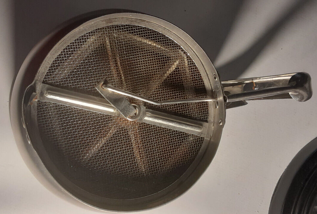 Vintage Foley 5Cup Aluminum Flour Manual Sifter with spring works well eBay