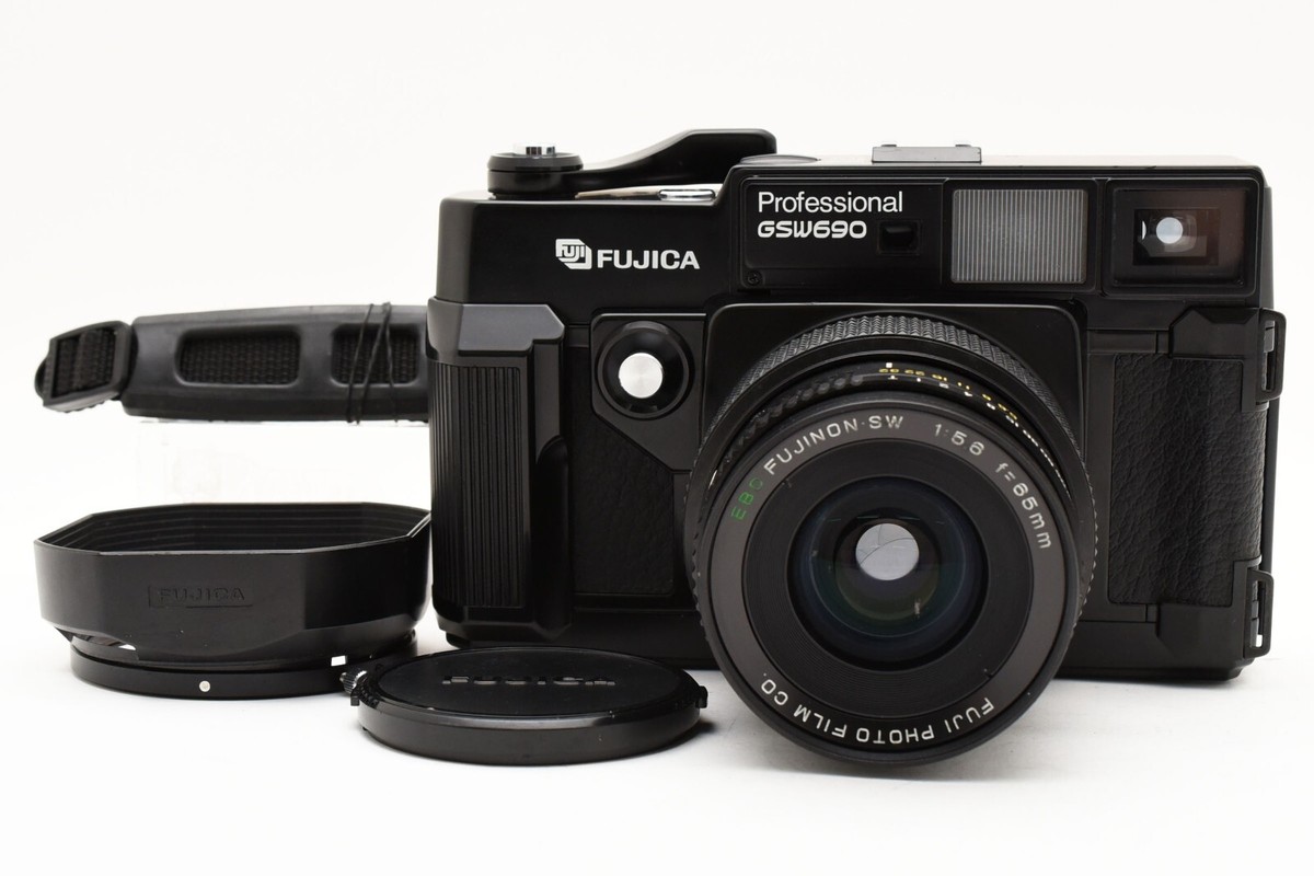 Near Mint】Fujica Fujifilm Fuji GSW690 Medium Format Film Camera