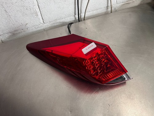 Honda civic mk9 2012 rear light left/passenger side (S4459) - Picture 3 of 6