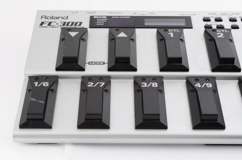 Controlador de pie Roland FC-300 MIDI Z2F9085 adaptador de CA hecho en Japón en stock Foto 4 de 4