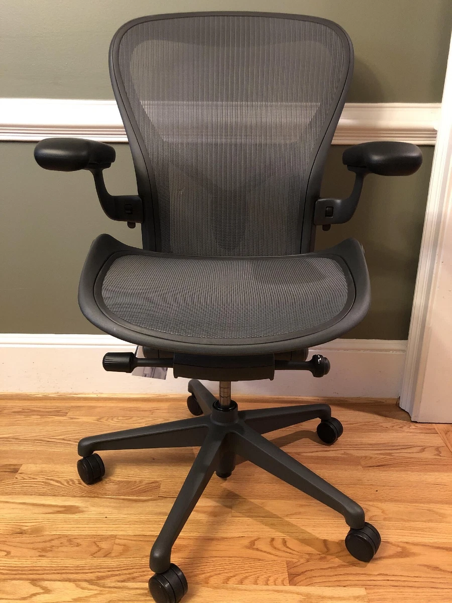 Herman Miller Aeron Office Chair - Size B Remastered Version 641022065907