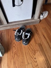 Jordan 4 Girls Size 4