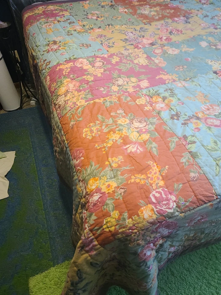 The Company Store Patchwork Floral Cotton Quilt HIPPY BOHO BOHEMIAN COUNTRY King - Image 2 of 4