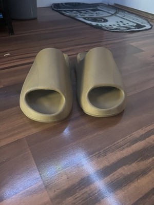 Yeezy Slides