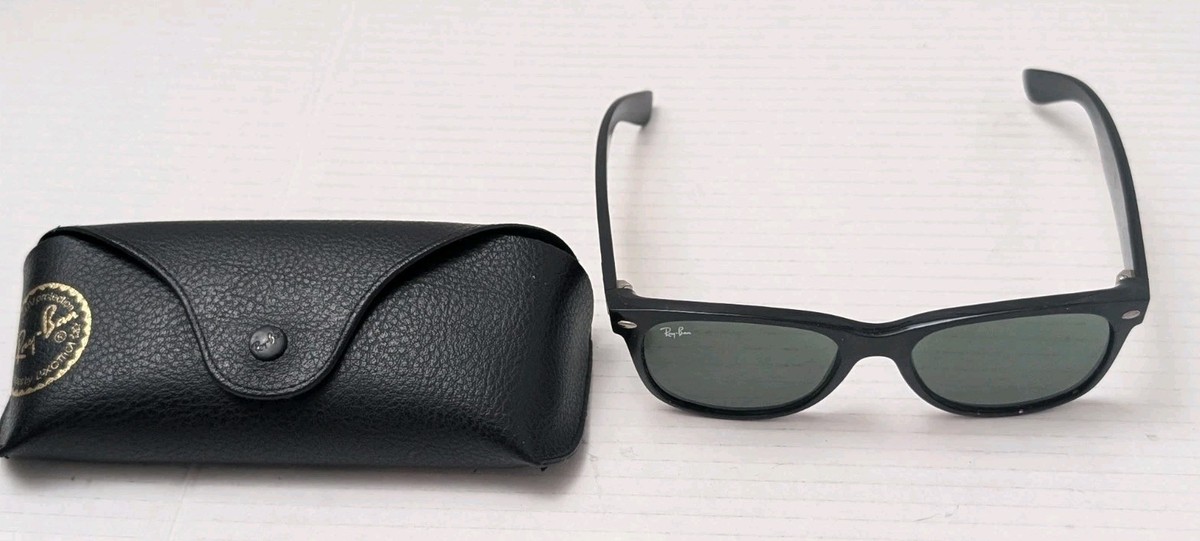 Ray-Ban New Wayfarer 55018 3N Sunglasses Matte Black w Green