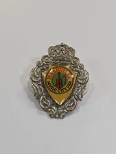 Nashville Music City USA Tennessee Shield Design Souvenir Lapel Pin 