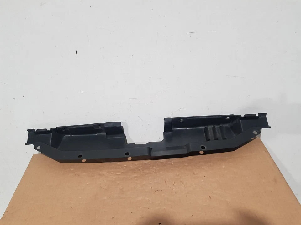 Marco de panel de golpe MAZDA 626 V GF parte superior GE4T56381 1999 31618642 Foto 2 de 3