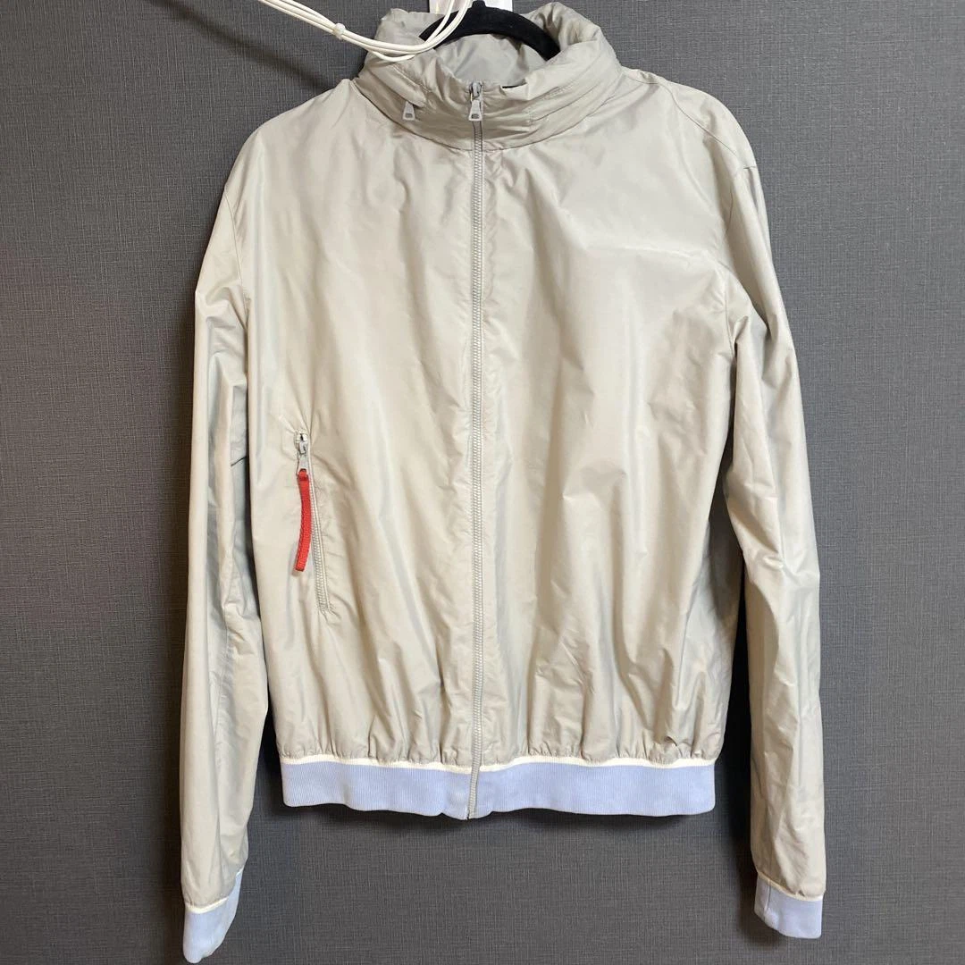 Giacca nylon beige Prada sport 1999 usata