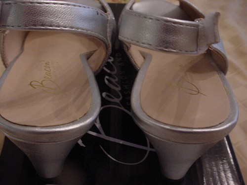 BEACON FASHION GLAMOUR, sparkle woman's shoes, 7.5 medium, NEAR MINT shape - Picture 3 of 4