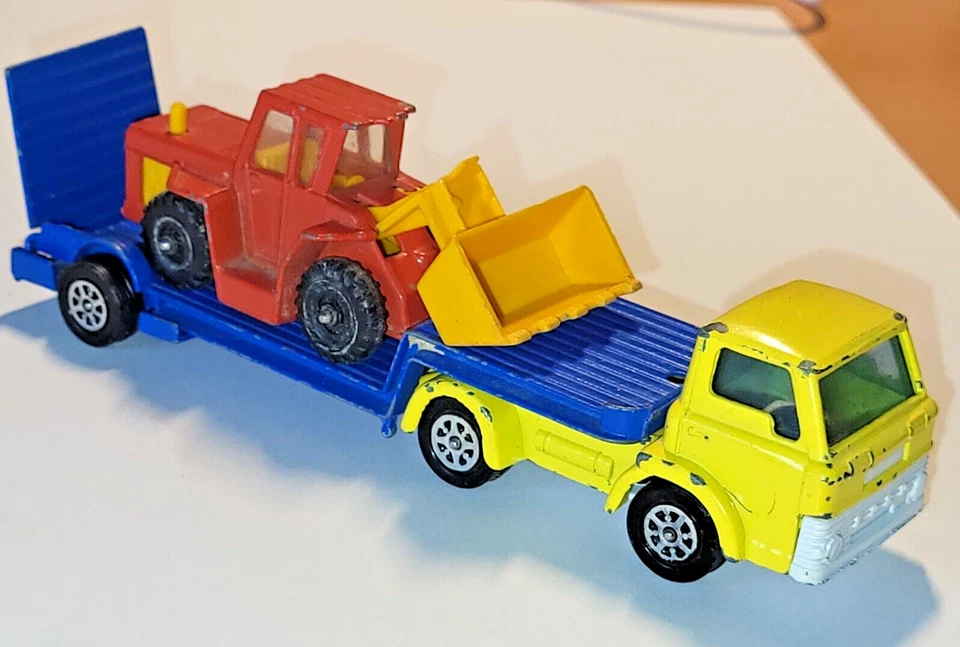 Corgi Juniors Whizzwheels Ford D-Series PKW Transporter + Schaufelbagger - Bild 3 von 4