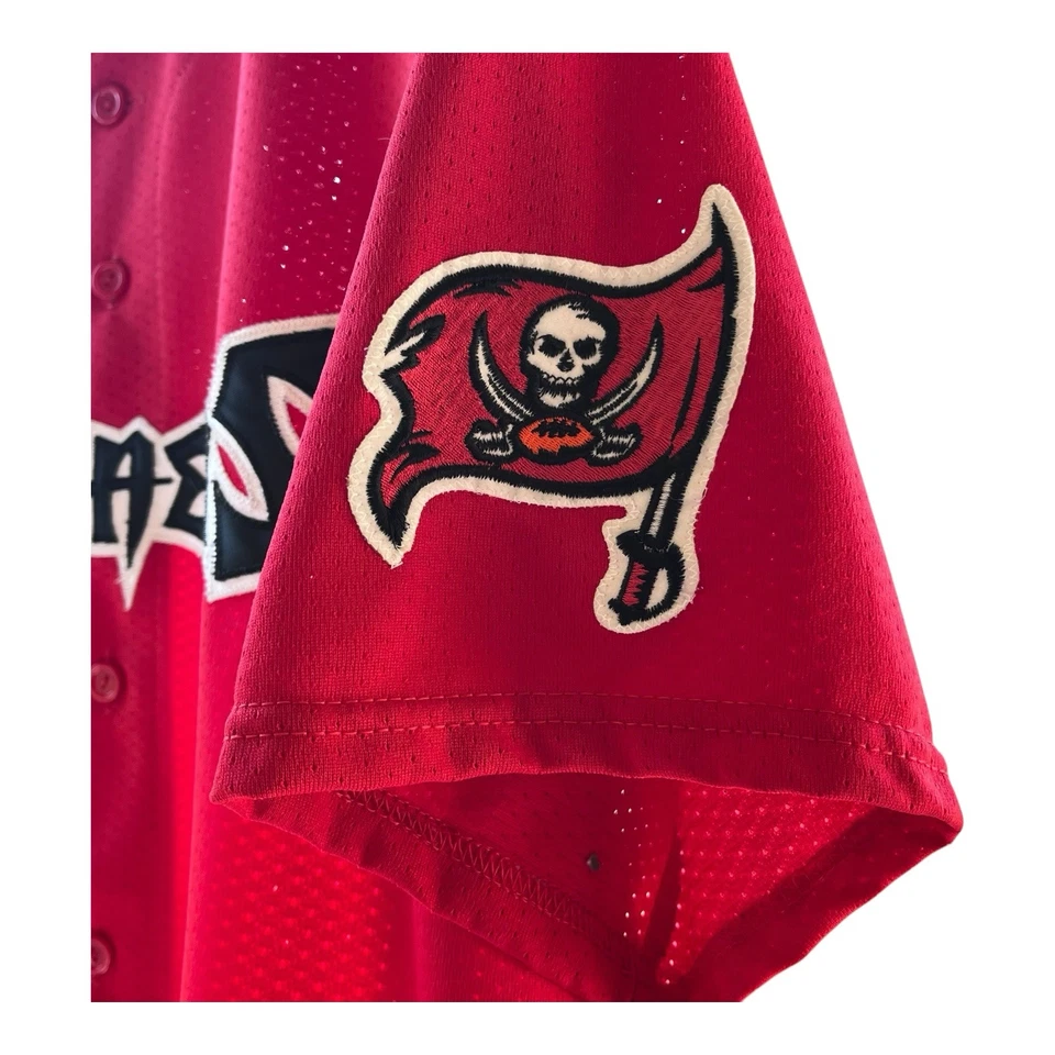 Camiseta Roja de Béisbol Tampa Bay Buccaneers NFL XL - Hecha en EE. UU. - De Colección Rara Foto 4 de 4