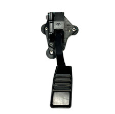 2011-2014 Ford Mustang Accelerator Gas Throttle Pedal Assembly